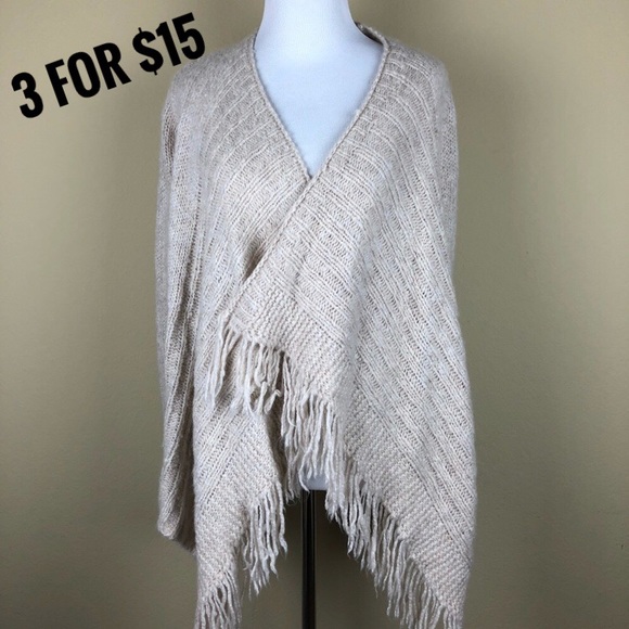 Hollister Sweaters - 🛍 3 for $15 🛍 Boho Hollister Sweater